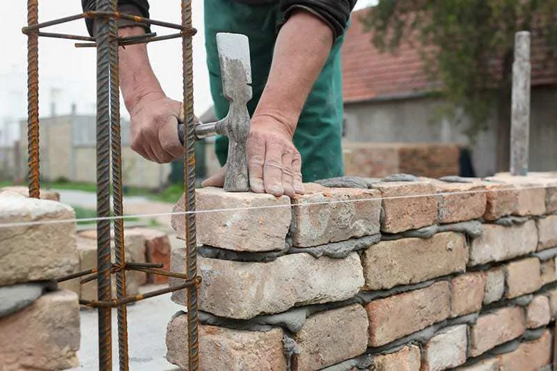 Zdjęcie Jak długo schnie zaprawa murarska? Czas schnięcia i ważne czynniki