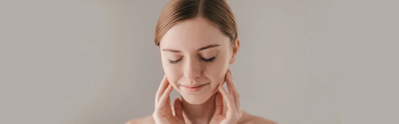 Zdjęcie Jaki krem do cery tłustej pomoże w walce z nadmiarem sebum?