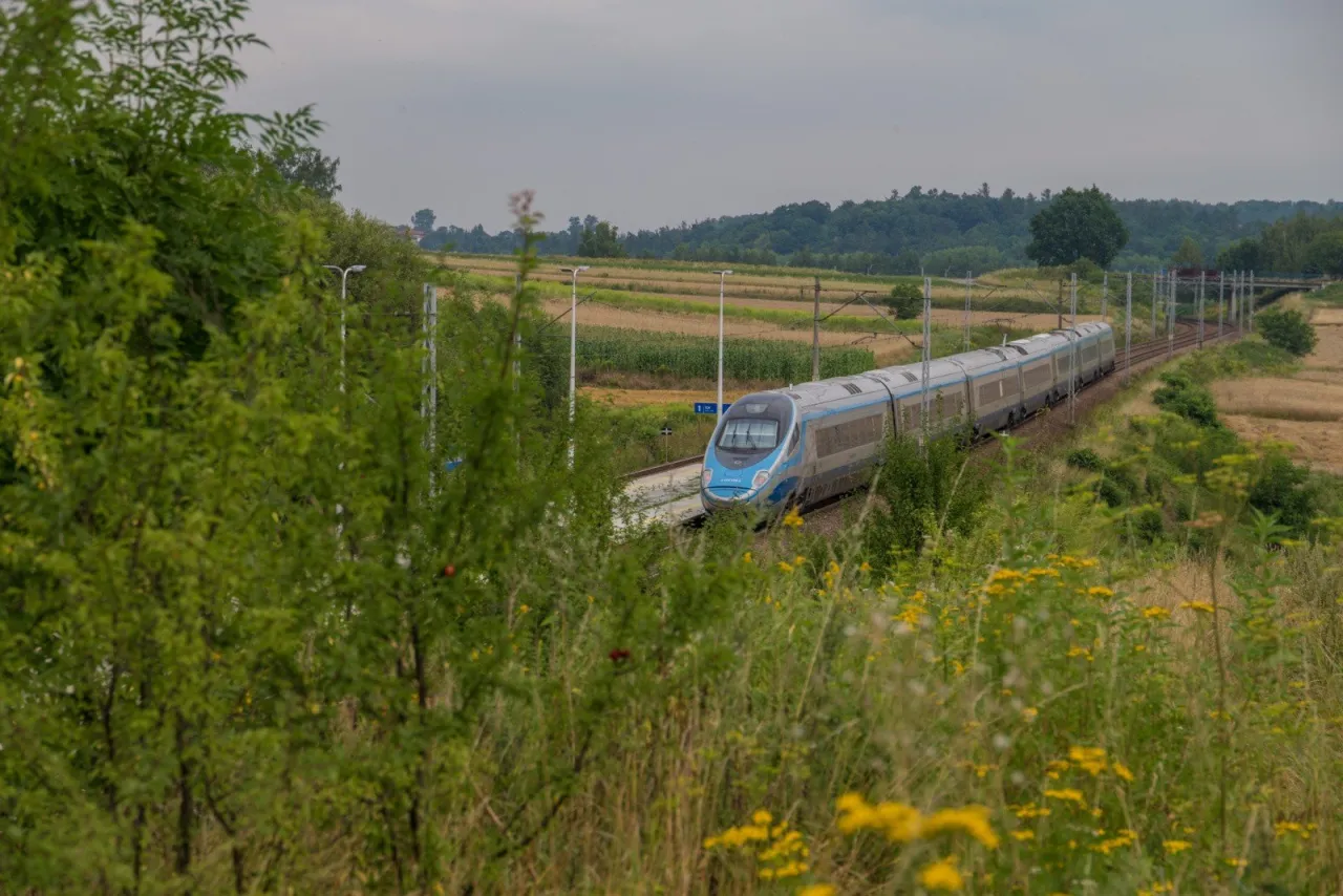 Zdjęcie Jak dojechać do Mielna pociągiem z Katowic? Trasa i przesiadki bez problemu