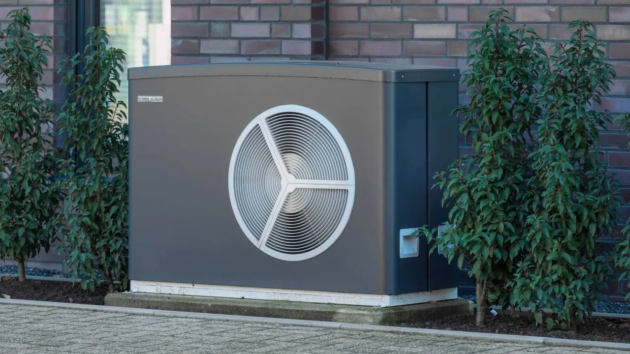 Zdjęcie Jaka pompa ciepła powietrzna do domu 150m2? Sprawdź ceny i modele