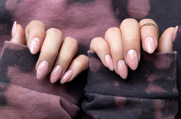 Zdjęcie Kiedy powstał lakier hybrydowy i jak zmienił świat manicure?