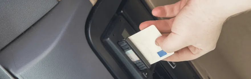 Zdjęcie Na jaki adres odesłać kartę kierowcy? Poznaj pełną procedurę zwrotu