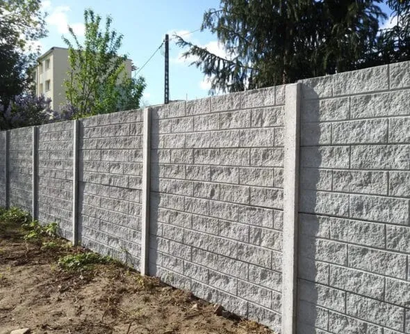 Zdjęcie Ile kosztuje metr ogrodzenia betonowego? Sprawdź ceny i oszczędności