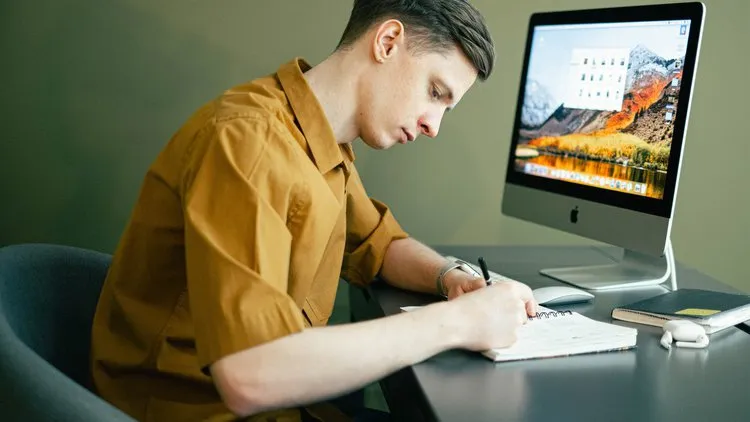Zdjęcie Praca po studiach w Warszawie: Znajdź idealne oferty pracy teraz