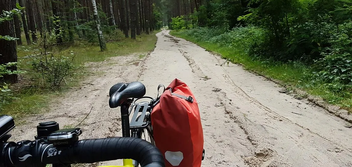 Zdjęcie Jak zamontować bagażnik tylny do roweru - uniknij najczęstszych błędów