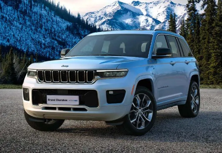 Zdjęcie Ile waży jeep grand cherokee? Zaskakujące różnice w wagach modeli