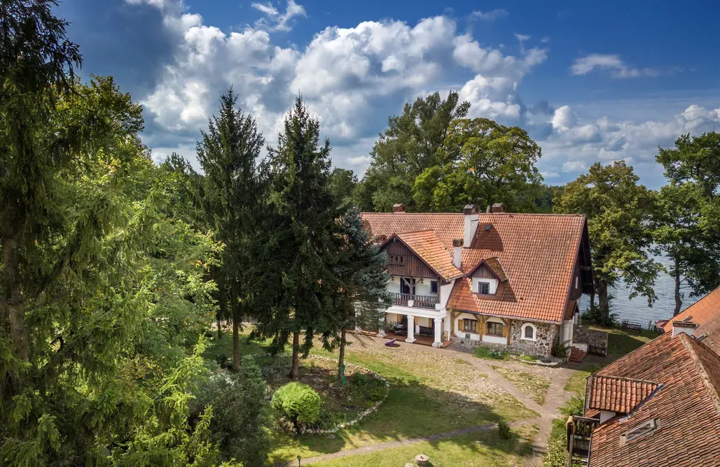 Zdjęcie Gdzie na ryby z noclegiem? Odkryj najlepsze miejsca w Polsce