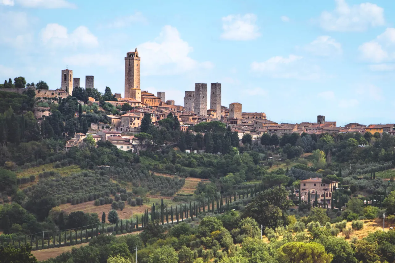 Zdjęcie Gdzie zjeść w San Gimignano? Odkryj najlepsze restauracje i smaki