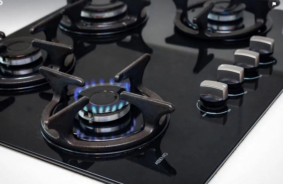 Zdjęcie Gdzie zawór gazu w kuchni? Kluczowe wskazówki dla bezpieczeństwa