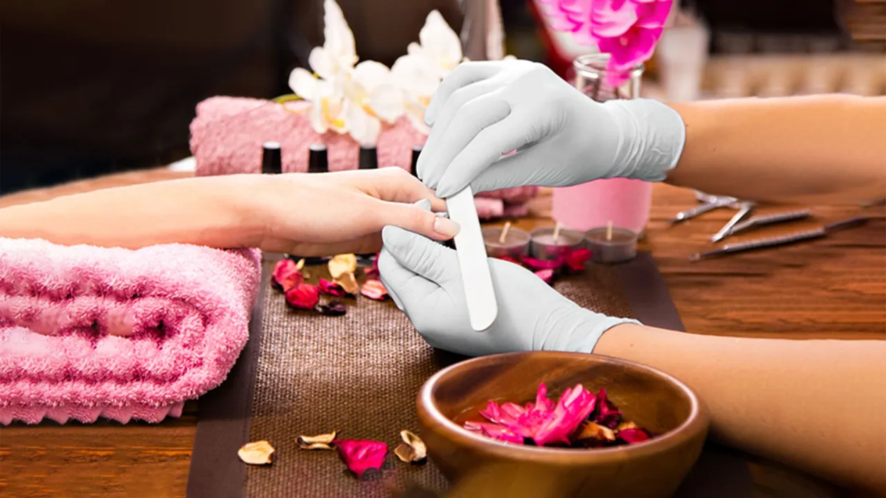 Zdjęcie Czym jest manicure spa? Odkryj jego korzyści i przebieg zabiegu