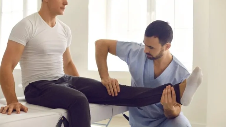 Zdjęcie Ile zarabia fizjoterapeuta sportowy? Zaskakujące fakty o pensjach