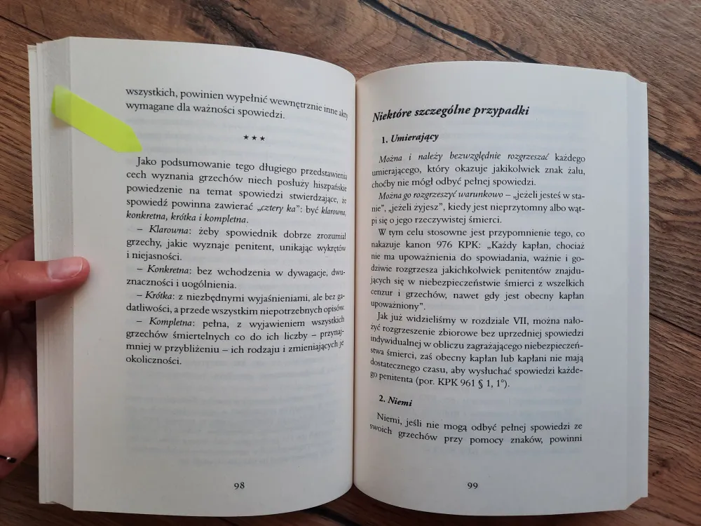 Zdjęcie Jak znaleźć godziny spowiedzi? Praktyczny przewodnik