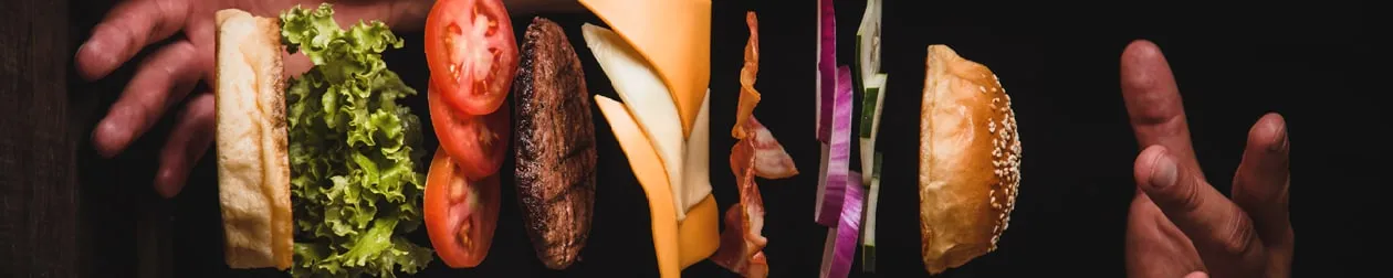 Zdjęcie Co możemy znaleźć w burgerze? Odkryj niespodziewane składniki