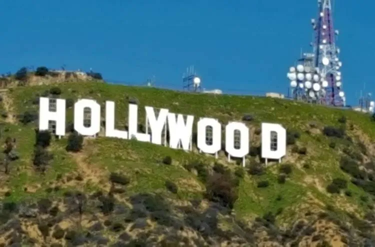 Zdjęcie Gdzie jest napis Hollywood? Odkryj jego fascynującą historię i lokalizację