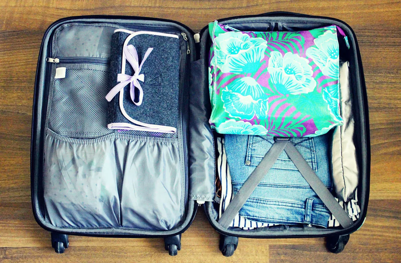 Zdjęcie Jak spakować majtki do walizki i zaoszczędzić miejsce bez bałaganu