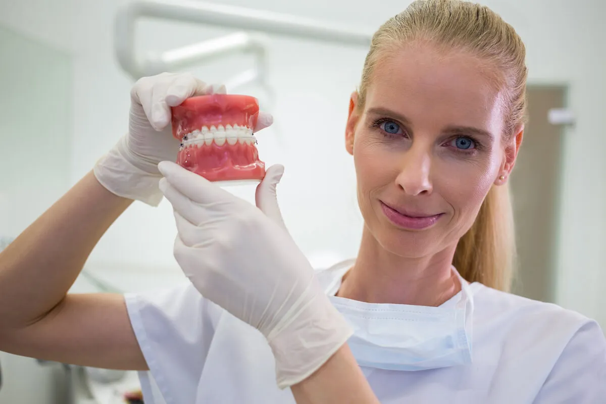 Zdjęcie Ile zarabia dentysta w prywatnym gabinecie? Fakty, które zaskakują