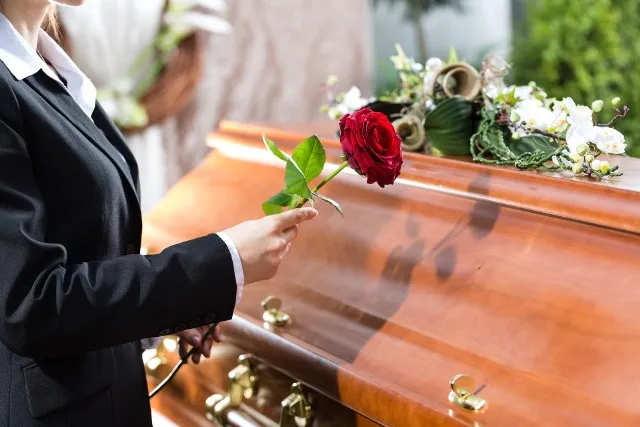 Zdjęcie Czy koszty pogrzebu można odliczyć od podatku? Oto prawda o odliczeniach