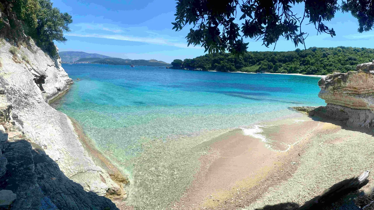 Zdjęcie Niesamowite plaże na Korfu - top 7 rajskich zakątków Grecji