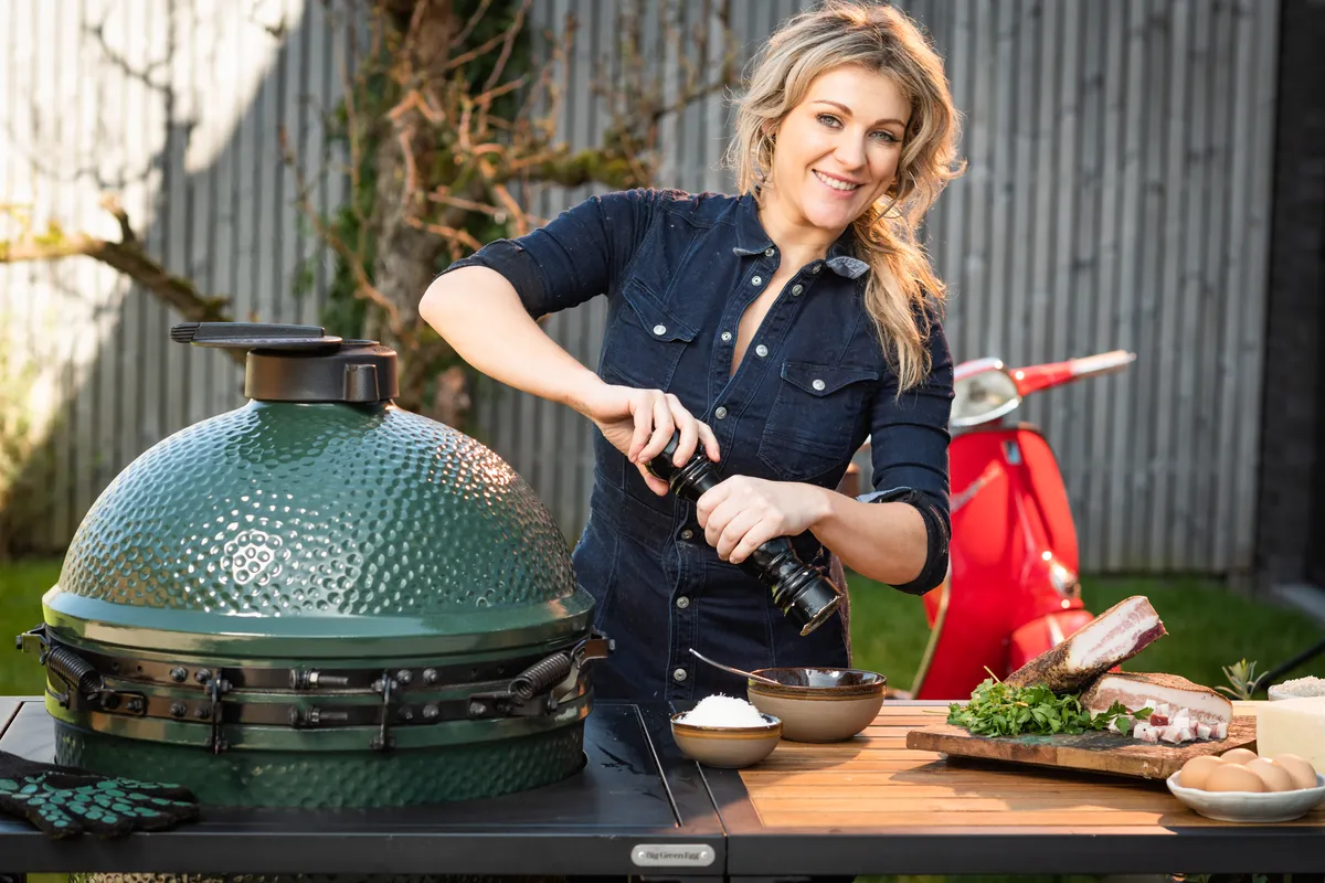 Zdjęcie Big Green Egg a grill gazowy – co musisz wiedzieć przed zakupem
