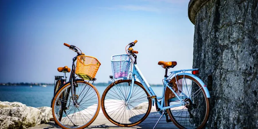 Zdjęcie Ile kosztuje wypożyczenie roweru nad jeziorem Garda? Ceny i porady