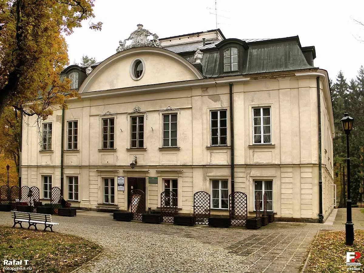 Zdjęcie Pałac w Nałęczowie: historia, architektura i tajemnice do odkrycia