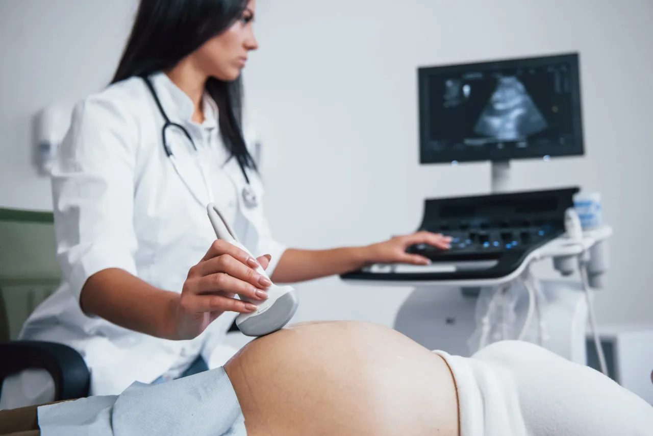 Zdjęcie Jak wyglądają badania prenatalne? Poznaj różne metody i procedury