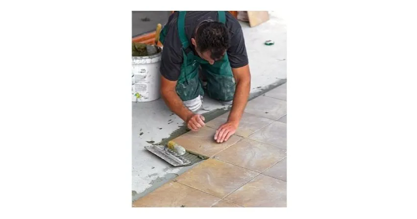 Zdjęcie Jak prawidłowo położyć płytki na tarasie: 9 kluczowych kroków