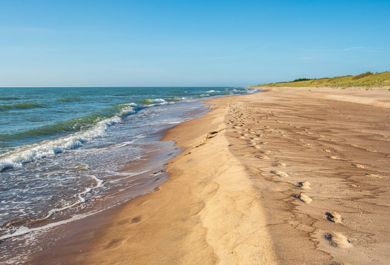Zdjęcie Czysta woda w Bałtyku gdzie ją znaleźć i które plaże są najlepsze