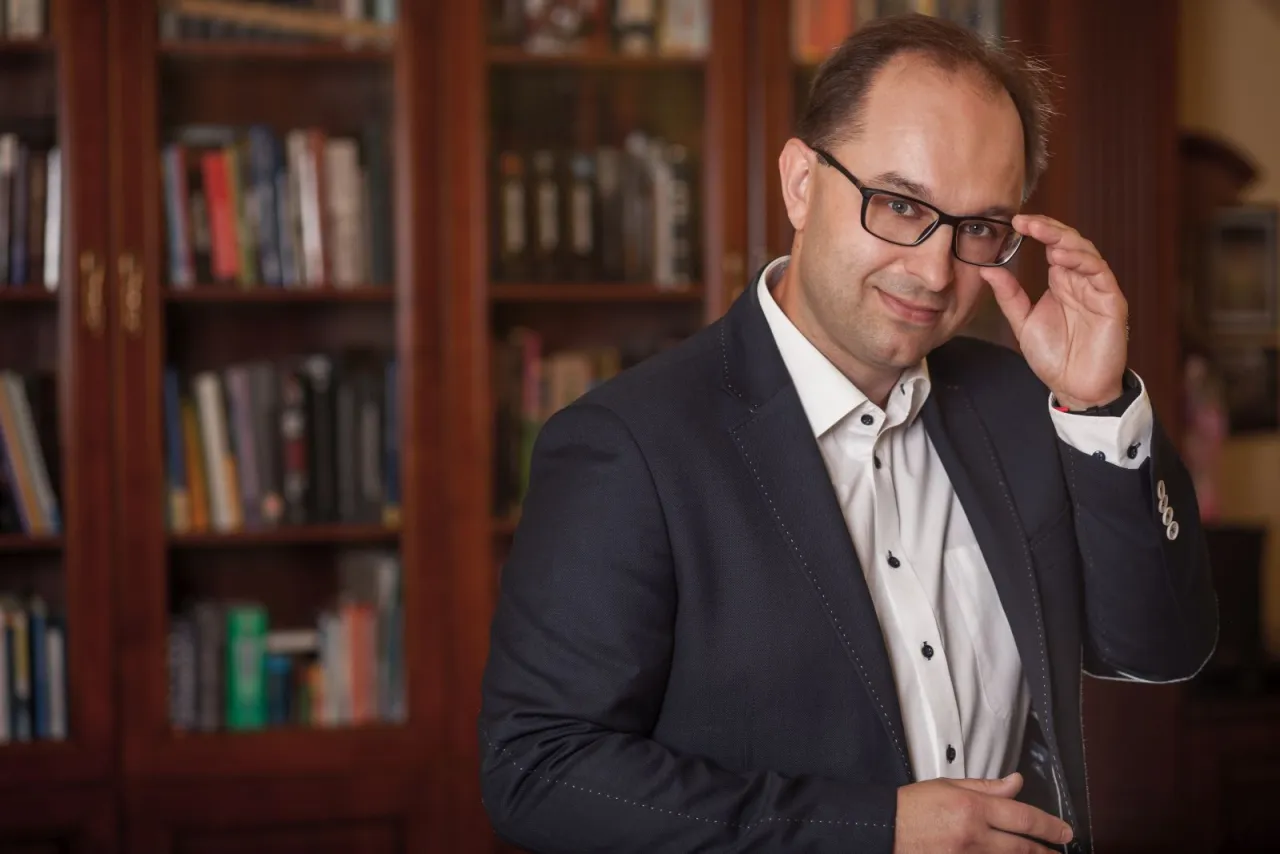 Zdjęcie Michał Jacuński: badacz komunikacji politycznej i mediów w Polsce