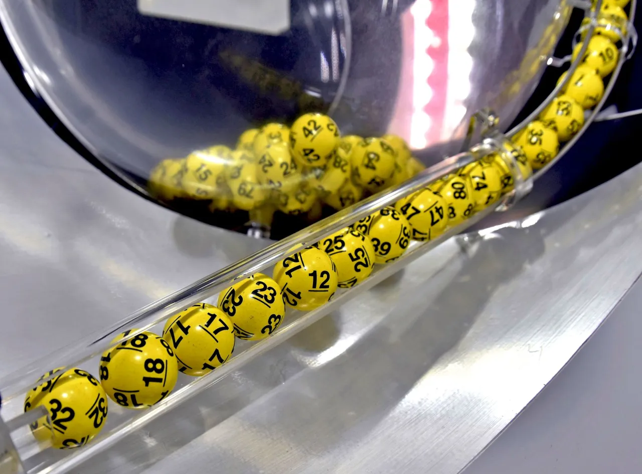 Zdjęcie Losowania Eurojackpot kiedy? Sprawdź, aby nie przegapić szansy!