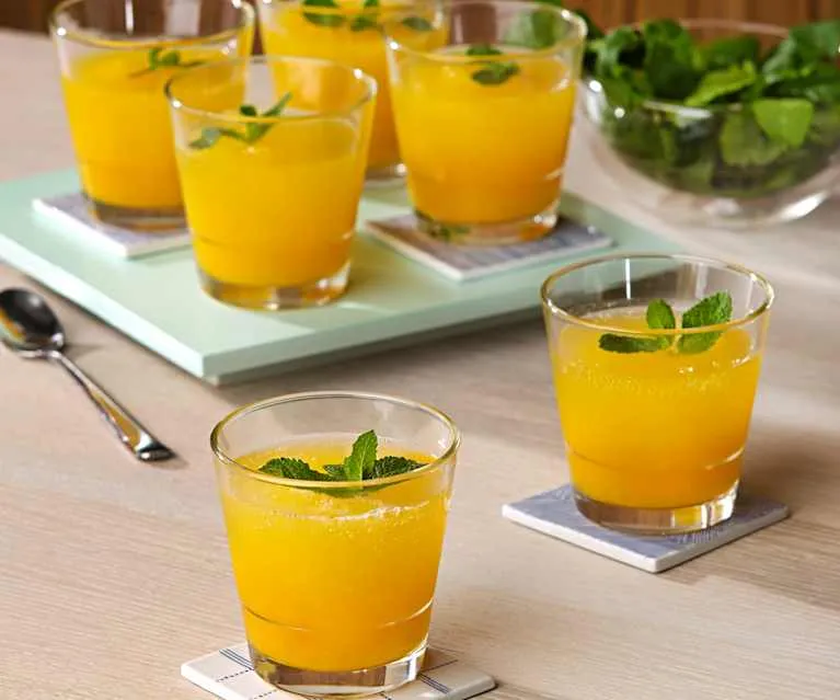 Zdjęcie Najlepsze drinki brzoskwiniowe, które zaskoczą Twoich gości