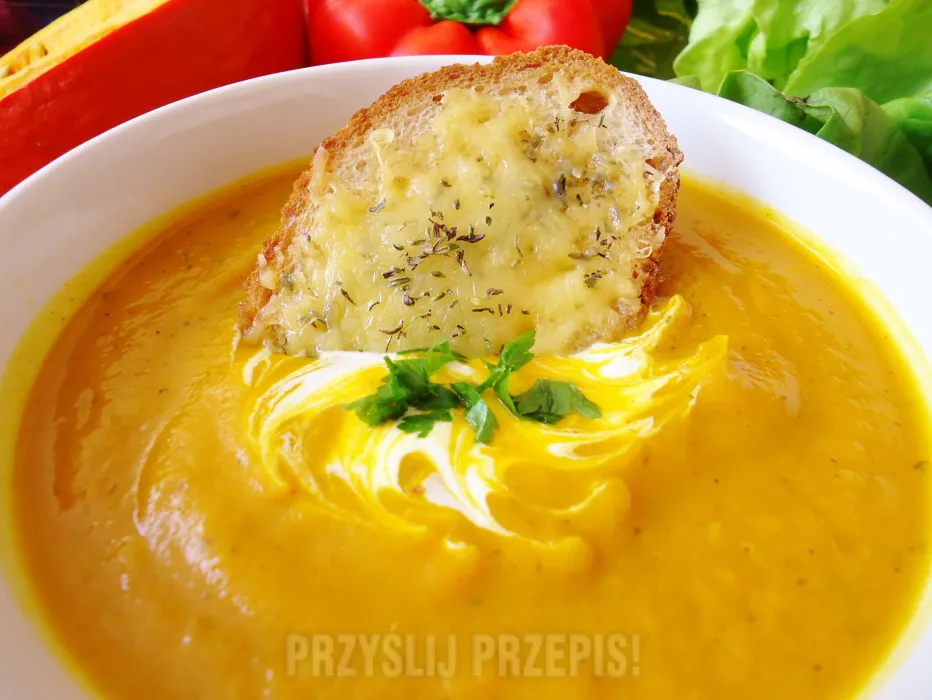 Zdjęcie Czym doprawić zupę krem z dyni? Sprawdź najlepsze przyprawy i triki na idealny smak!