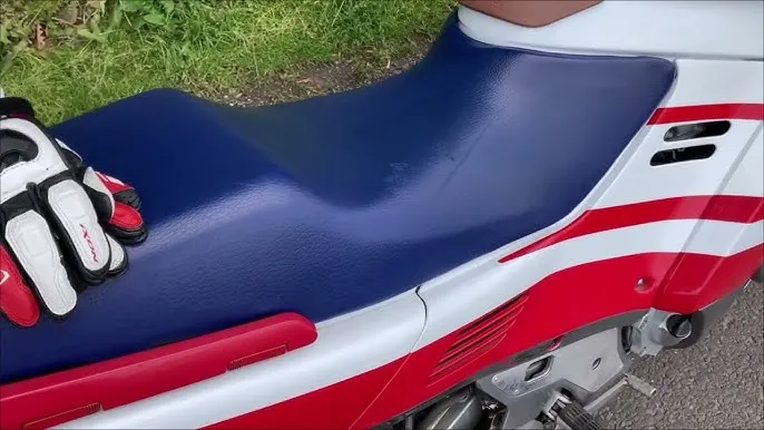 Zdjęcie Jak obszyć siedzenie motocyklowe i uniknąć kosztownych błędów