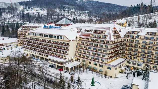 Zdjęcie Ile kosztuje doba w hotelu Gołębiewskim? Ceny i zniżki, które musisz znać