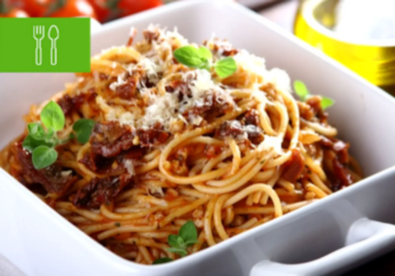 Zdjęcie Z czym spaghetti? Odkryj najlepsze sosy i dodatki do makaronu