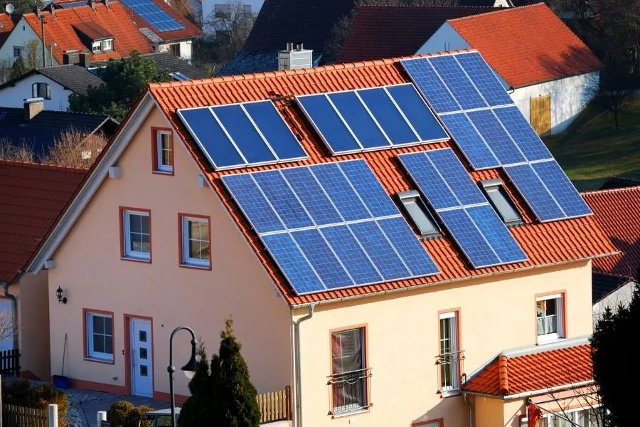 Zdjęcie Instalacja fotowoltaiczna 5 kW - ile prądu naprawdę wyprodukuje?