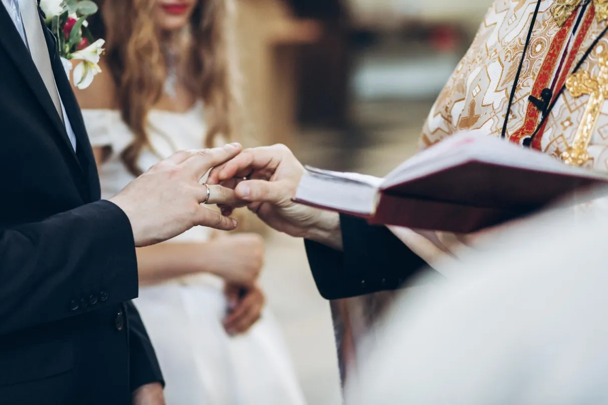 Zdjęcie Co to jest ślub ekumeniczny - wszystko co musisz wiedzieć przed ceremonią