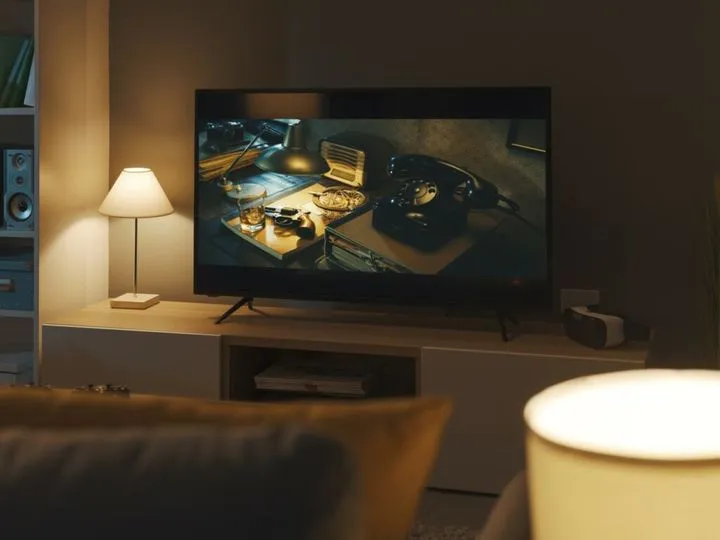 Zdjęcie Czy warto kupić telewizor 100Hz? Odkryj jego prawdziwe zalety i wady