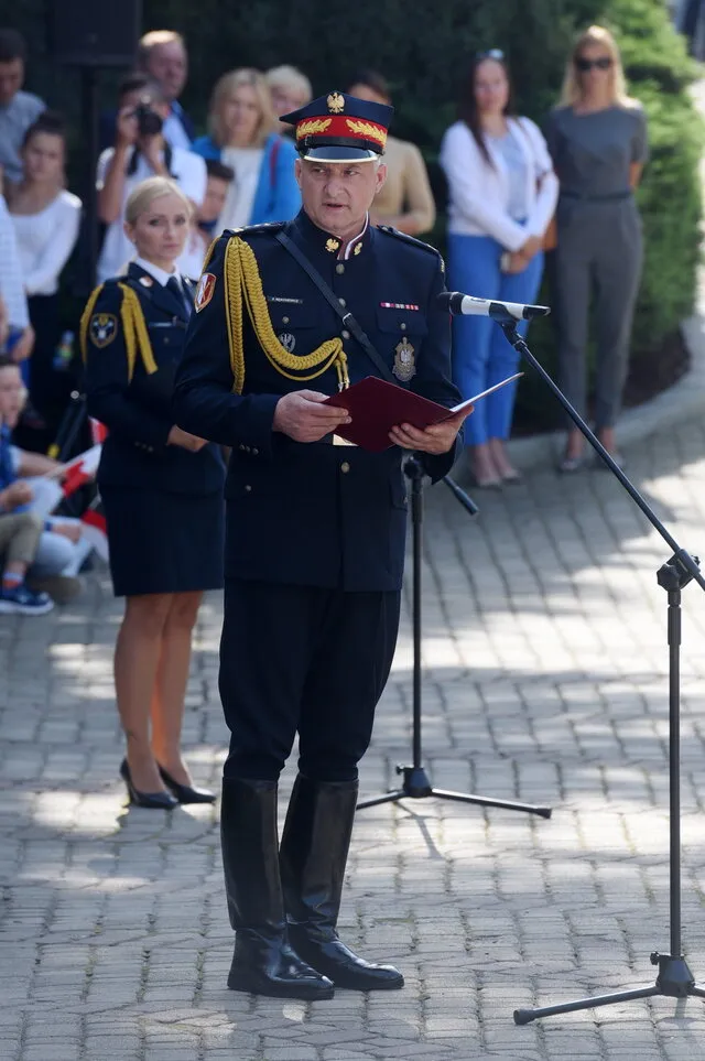 Zdjęcie Komendant straży marszałkowskiej: kluczowe informacje i obowiązki