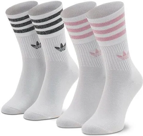 Zdjęcie Skarpety adidas damskie: 7 stylizacji, które Cię zaskoczą