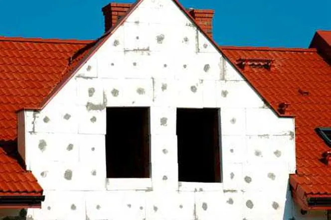 Zdjęcie Ile waży metr sześcienny styropianu? Poznaj masę materiału
