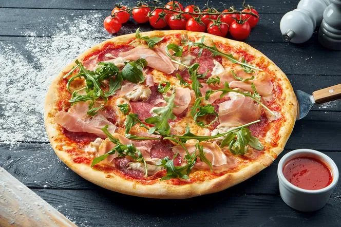 Zdjęcie Kto wymyślił pizzę? Fascynująca historia i tajemnice jej powstania