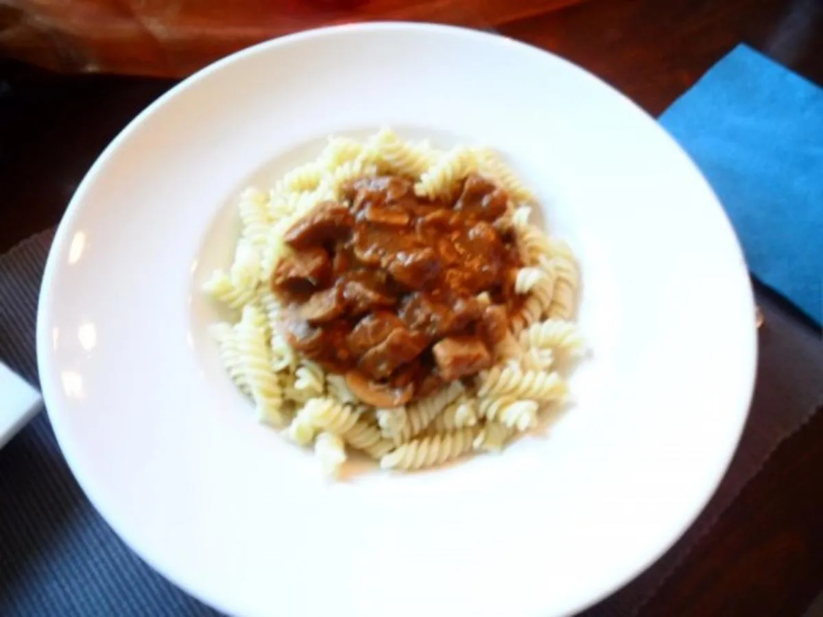 Zdjęcie Einfaches Rezept für Kalbsgulasch – zart und lecker zubereiten