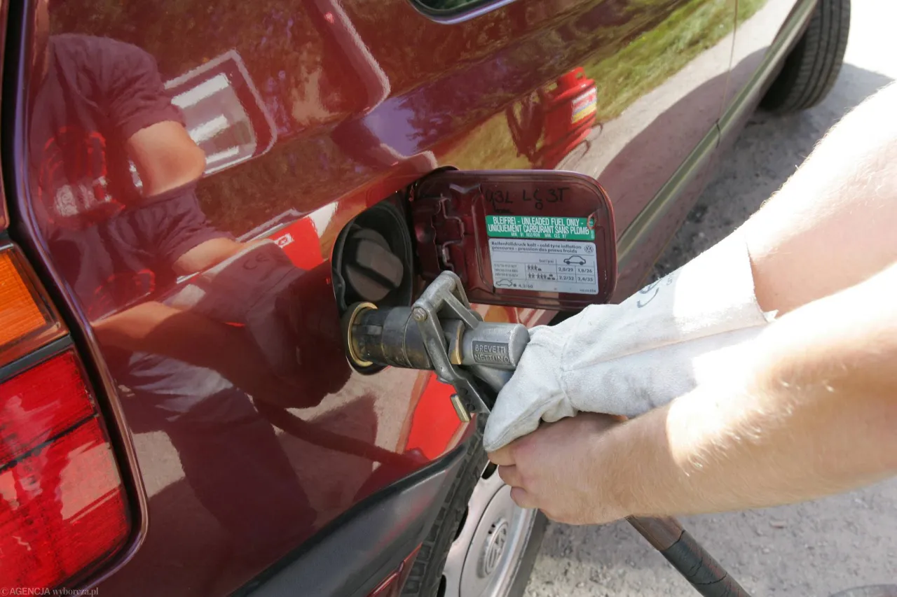 Zdjęcie Ile pali auto na CNG? Sprawdź koszty i oszczędności w eksploatacji