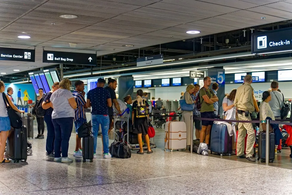 Zdjęcie Ile czasu przed odlotem trzeba być na lotnisku Gdańsk, aby nie spóźnić się?