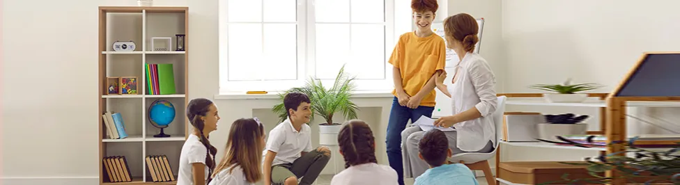 Zdjęcie Godzina wychowawcza czy zajęcia z wychowawcą – co warto wiedzieć?