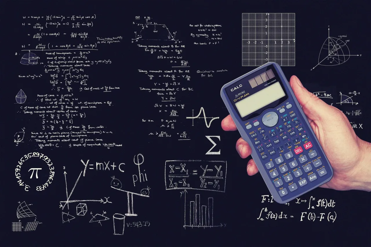 Zdjęcie Jak uczyć się matematyki samemu i uniknąć frustracji w nauce