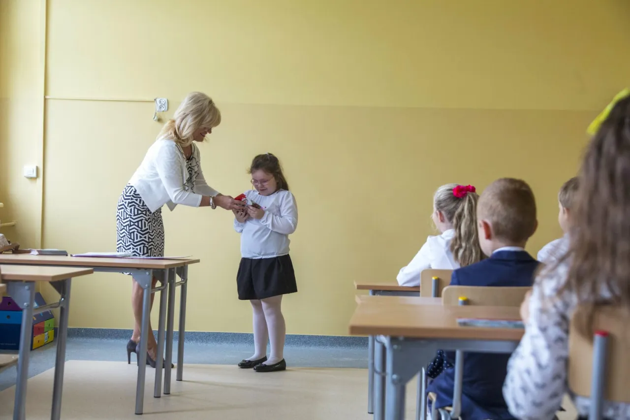 Zdjęcie Czy szkoła ma osobowość prawną? Zrozum konsekwencje prawne tej kwestii