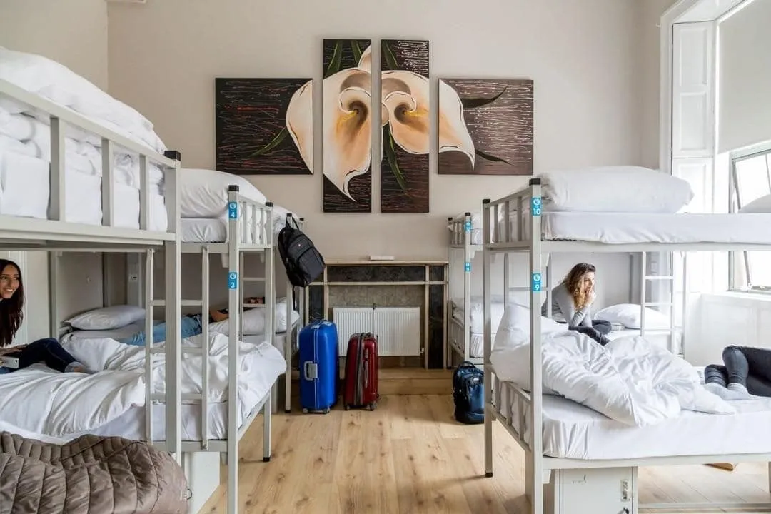 Zdjęcie Jak wygląda nocleg w hostelu? Odkryj prawdę o hostelach i ich atrakcjach