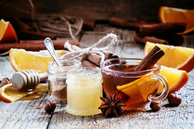 Zdjęcie Aromatyczna herbata świąteczna przepis na magiczny napój w zimowe dni